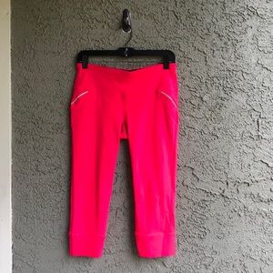 Athleta Relay Capris